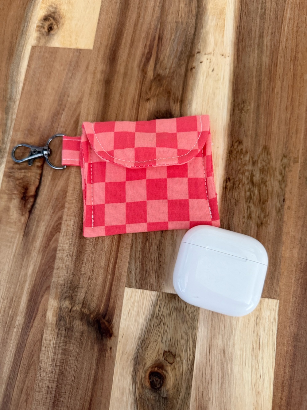 Keychain AirPod / Earbud Case